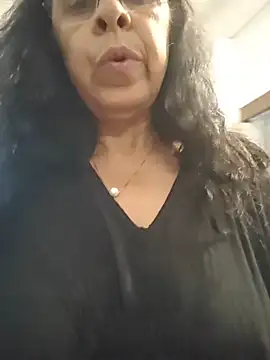 Susannemilf online show from April 20, 2026, 6:16 am