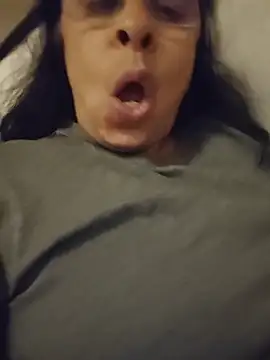 Susannemilf online show from February 24, 2026, 5:47 pm