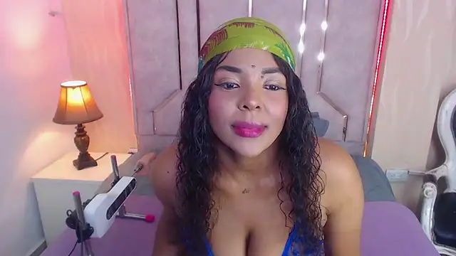 TashaDex online show from October 18, 2025, 12:40 pm