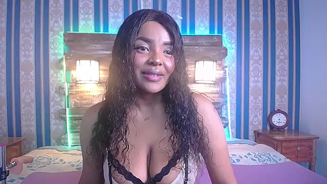 TashaDex online show from November 6, 2025, 12:53 pm