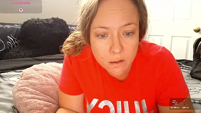 julimonroe online show from September 16, 2025, 3:02 pm