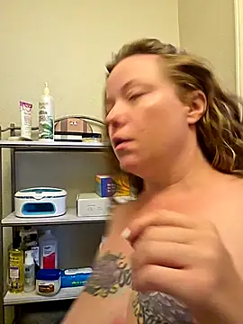 julimonroe online show from September 17, 2025, 3:36 pm