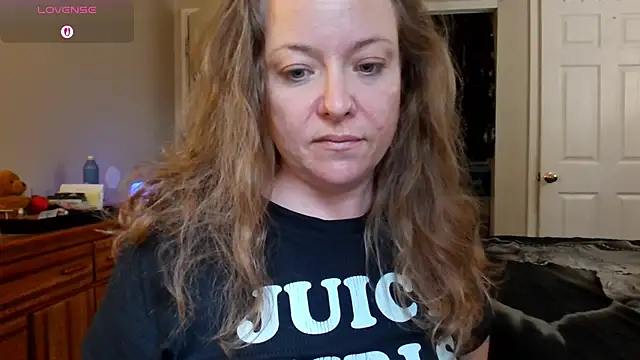 julimonroe online show from September 24, 2025, 3:07 pm