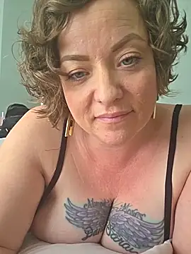 julimonroe online show from April 27, 2026, 3:10 pm