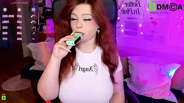Snapshot of StellaMilla chatting on June 21, 2026, 12:05 am StellaMilla online show from June 21, 2026, 12:05 am