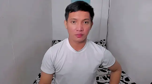 Snapshot of xSebastian19 chatting on December 19, 2024, 11:25 pm xSebastian19 online show from December 19, 2024, 11:25 pm