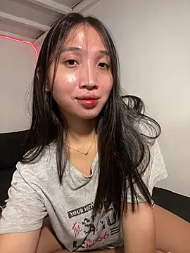 urdreamgirlalexa online show from December 30, 2024, 3:12 pm