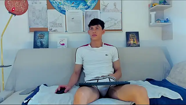 Snapshot of logan_thomas chatting on March 20, 2026, 5:14 pm logan thomas online show from March 20, 2026, 5:14 pm