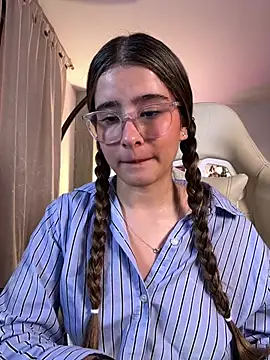 Stormiie777 online show from February 3, 2026, 2:53 am