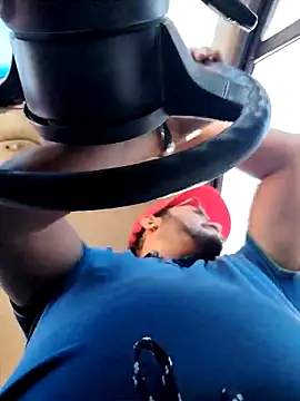 Chiquitopapa69 online show from March 27, 2026, 9:05 pm