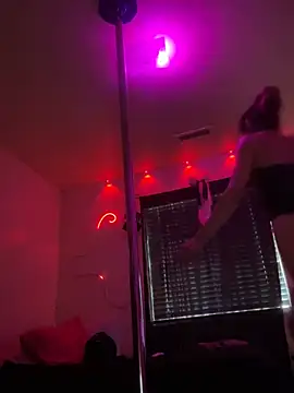 spoilbadkittynow online show from July 31, 2026, 12:43 am
