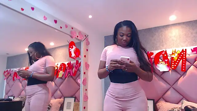 DanielaDuff online show from October 10, 2025, 7:58 pm