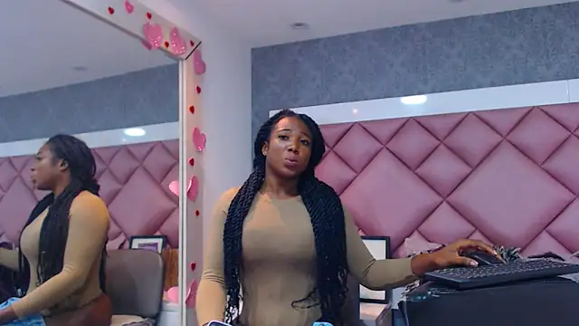 Snapshot of DanielaDuff chatting on March 11, 2026, 7:19 pm DanielaDuff online show from March 11, 2026, 7:19 pm