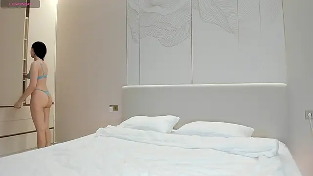 Snapshot of JenniferQueen11 chatting on November 12, 2025, 2:32 pm JenniferQueen11 online show from November 12, 2025, 2:32 pm