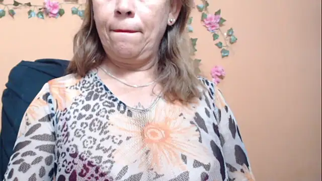 Snapshot of Hellensextits chatting on February 2, 2025, 10:13 am Hellensextits online show from February 2, 2025, 10:13 am