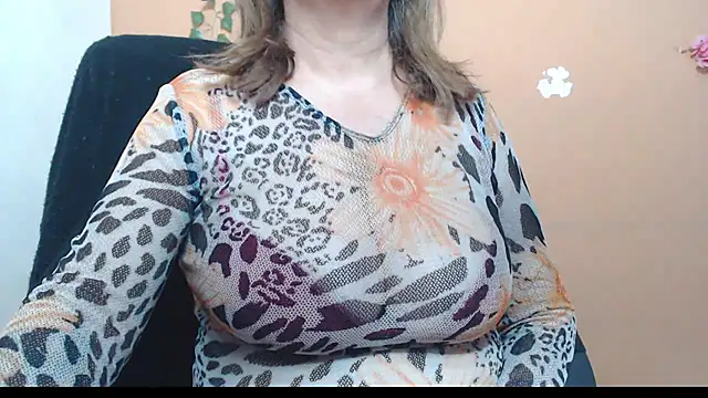 Snapshot of Hellensextits chatting on December 2, 2024, 10:29 pm Hellensextits online show from December 2, 2024, 10:29 pm