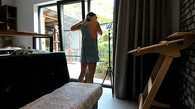 Snapshot of ElizSweet chatting on October 15, 2025, 11:51 am ElizSweet online show from October 15, 2025, 11:51 am