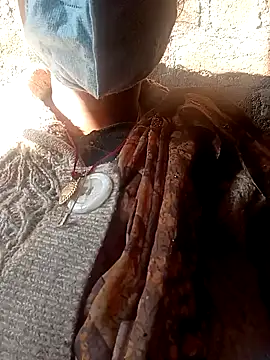 Snapshot of Lattika-Bhabhi chatting on February 6, 2025, 11:09 am Lattika-Bhabhi online show from February 6, 2025, 11:09 am