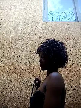 Petite li online show from January 10, 2026, 6:31 am