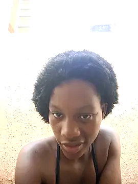 Petite li online show from February 18, 2026, 6:22 am