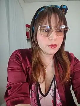 lorenitabella online show from August 2, 2026, 9:18 am