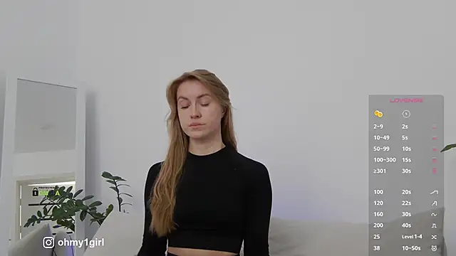 Fallinlove1 online show from January 12, 2026, 8:43 am