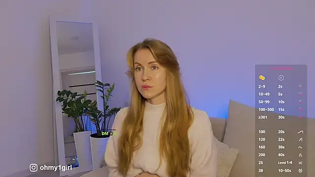 Fallinlove1 online show from February 5, 2026, 12:45 pm