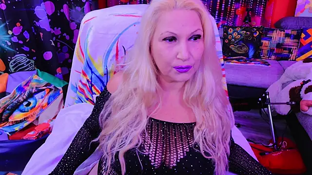 Snapshot of mature_lisa_naughty chatting on October 13, 2025, 8:32 pm mature lisa naughty online show from October 13, 2025, 8:32 pm