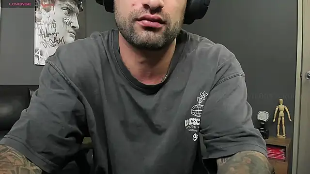 Davevilboy online show from December 6, 2024, 1:27 pm