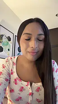 carminaurmommy online show from March 24, 2026, 3:17 am