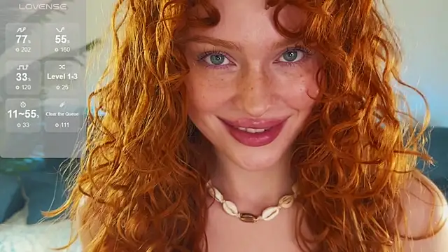 Snapshot of Born_to_Loveee chatting on October 20, 2025, 12:38 pm Born to Loveee online show from October 20, 2025, 12:38 pm