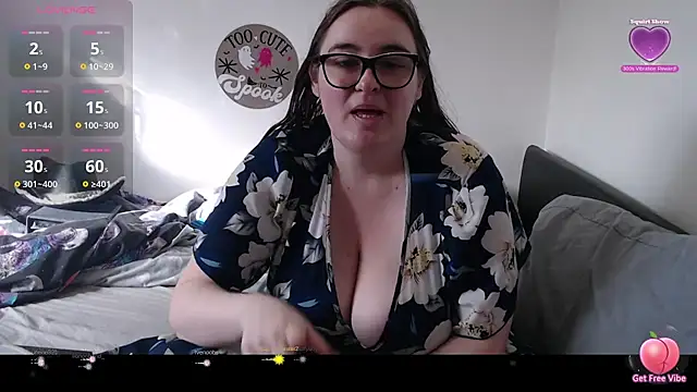 Rebecca Summer online show from September 15, 2025, 8:26 am