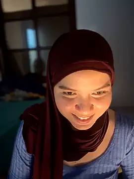 MatchedEyebrow online show from December 19, 2025, 9:28 pm