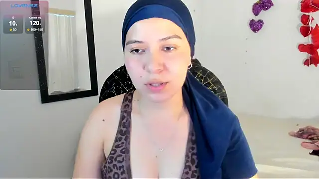 Snapshot of MatchedEyebrow chatting on May 15, 2026, 8:51 pm MatchedEyebrow online show from May 15, 2026, 8:51 pm