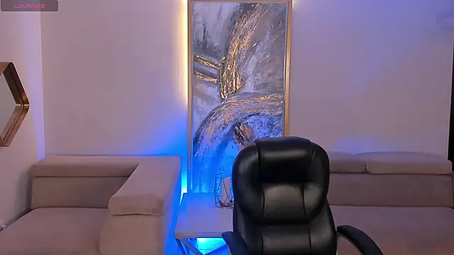 MadelineFox online show from October 16, 2025, 10:01 am