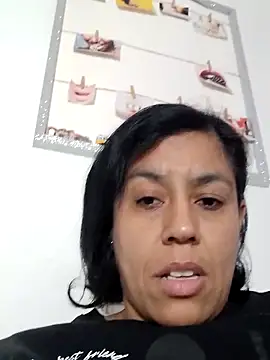 Snapshot of Molly_newman6 chatting on November 7, 2025, 4:44 pm Molly newman6 online show from November 7, 2025, 4:44 pm