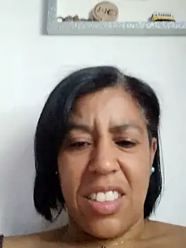 Snapshot of Molly_newman6 chatting on July 16, 2026, 9:28 am Molly newman6 online show from July 16, 2026, 9:28 am