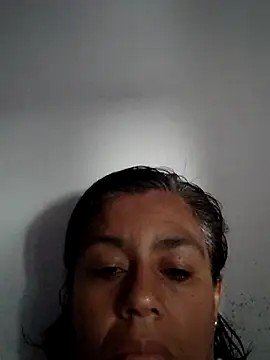 Snapshot of Molly_newman6 chatting on July 28, 2026, 12:01 pm Molly newman6 online show from July 28, 2026, 12:01 pm