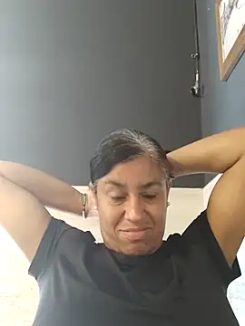 Snapshot of Molly_newman6 chatting on June 23, 2026, 11:19 am Molly newman6 online show from June 23, 2026, 11:19 am