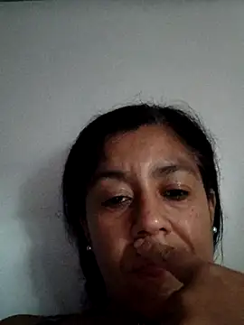 Snapshot of Molly_newman6 chatting on July 9, 2026, 12:37 pm Molly newman6 online show from July 9, 2026, 12:37 pm
