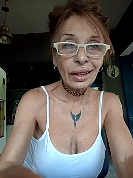 FrozenWaffle online show from May 5, 2026, 4:10 pm