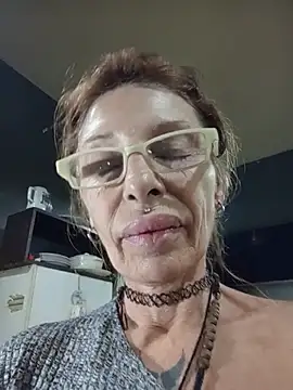 Snapshot of FrozenWaffle chatting on July 23, 2026, 10:38 pm FrozenWaffle online show from July 23, 2026, 10:38 pm