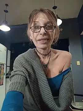 Snapshot of FrozenWaffle chatting on July 13, 2026, 8:19 pm FrozenWaffle online show from July 13, 2026, 8:19 pm