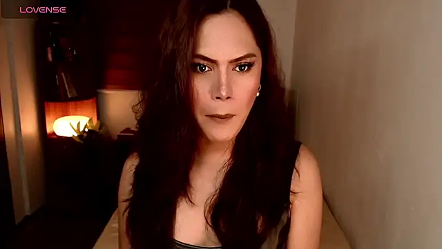 SweetieZeveey  online show from April 8, 2026, 7:59 pm
