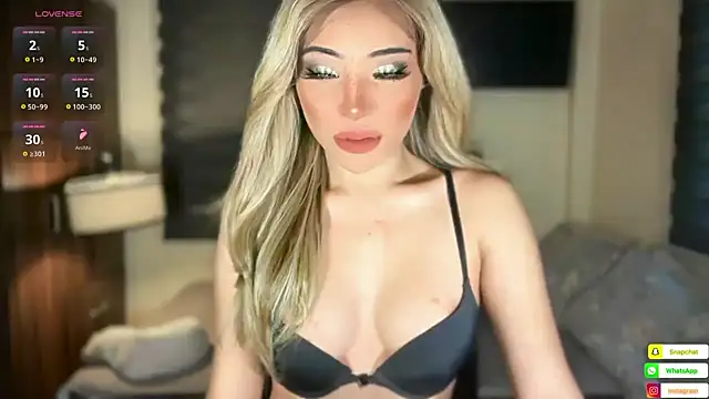 bella maxwel online show from May 1, 2026, 4:06 am