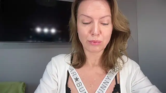 Snapshot of RachellAmazing chatting on October 7, 2025, 6:14 am RachellAmazing online show from October 7, 2025, 6:14 am