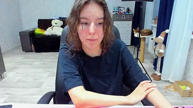 c arina x online show from March 2, 2025, 2:36 pm