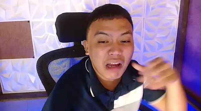 xsweetasian69x online show from March 15, 2025, 4:32 pm