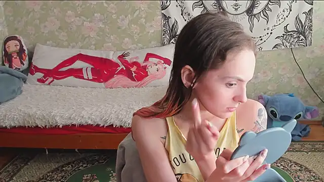 Cutie Adelia online show from May 1, 2026, 11:37 am