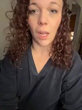 Snapshot of AuroraSummers chatting on March 3, 2026, 4:14 pm AuroraSummers online show from March 3, 2026, 4:14 pm